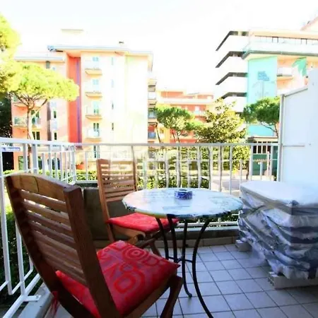 In 54501 * Lido di Jesolo